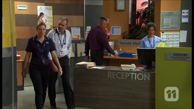 [Neighbours] 7639 Karl & Sandra & Xanthe & David Scene