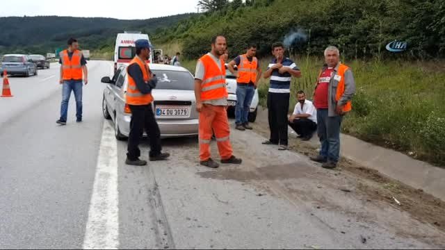 Otomobil Otomobile Çarptı: 4 Yaralı