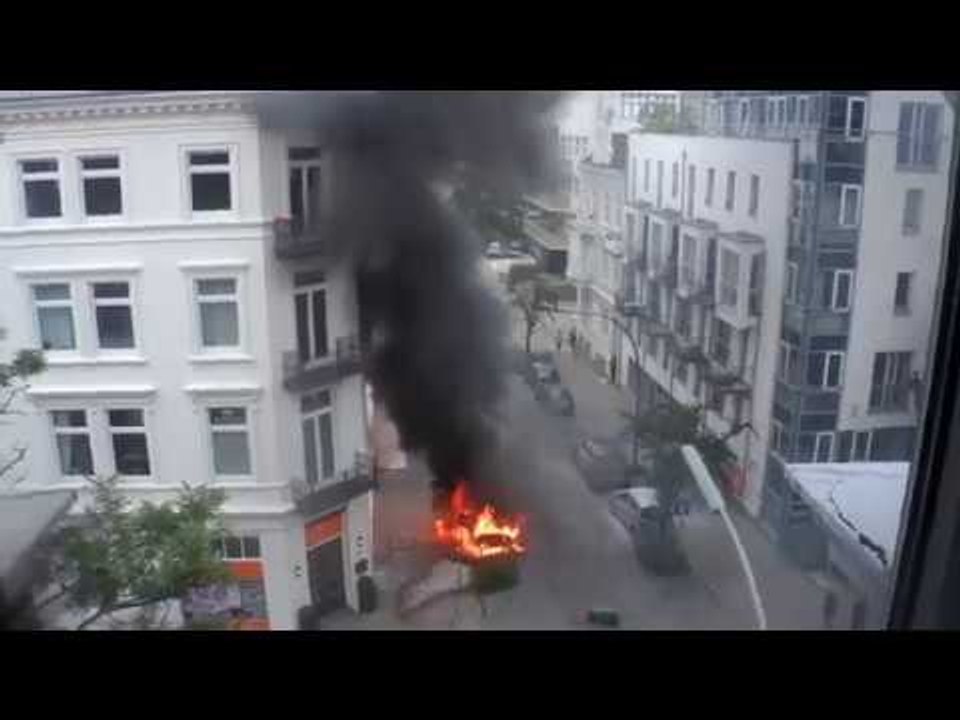 Protesters Set Cars on Fire During G20 Protests in Hamburg