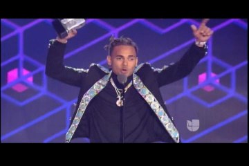 Ozuna Gana Como Artista Revelación Del Año En Premios Juventud 2017