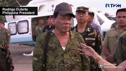 Filipino leader Duterte in surprise visit near warzone