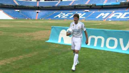 Jesus Vallejo unveiled as Real Madrid first team player