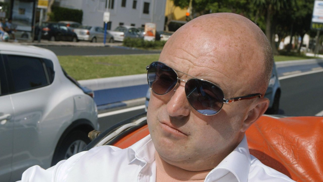 Meet One of Britain's Most Notorious Reformed Criminals: Walking Heavy