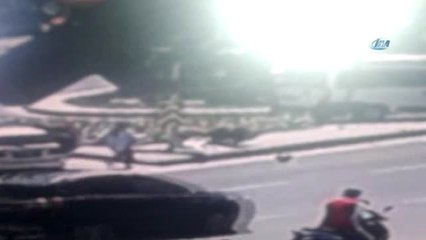 İstanbul'da Feci Motosiklet Kazası Kamerada