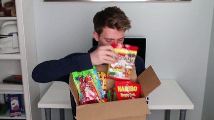 TRYING JAPANESE CANDY | Collins Key
