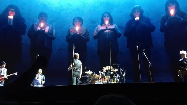 U2 Mothers Of The Disappeared w/ Eddie Vedder & Mumford & Sons, Seattle 2017 05 14 U2gigs.