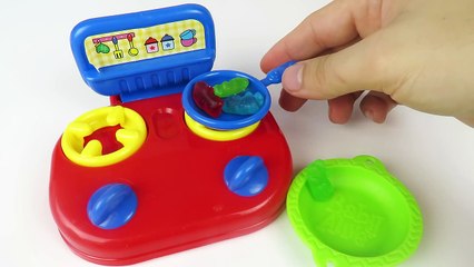 BABY DOLL eating food drinking Bath Time POTTY TRAINING and Baby Alive Toys Video
