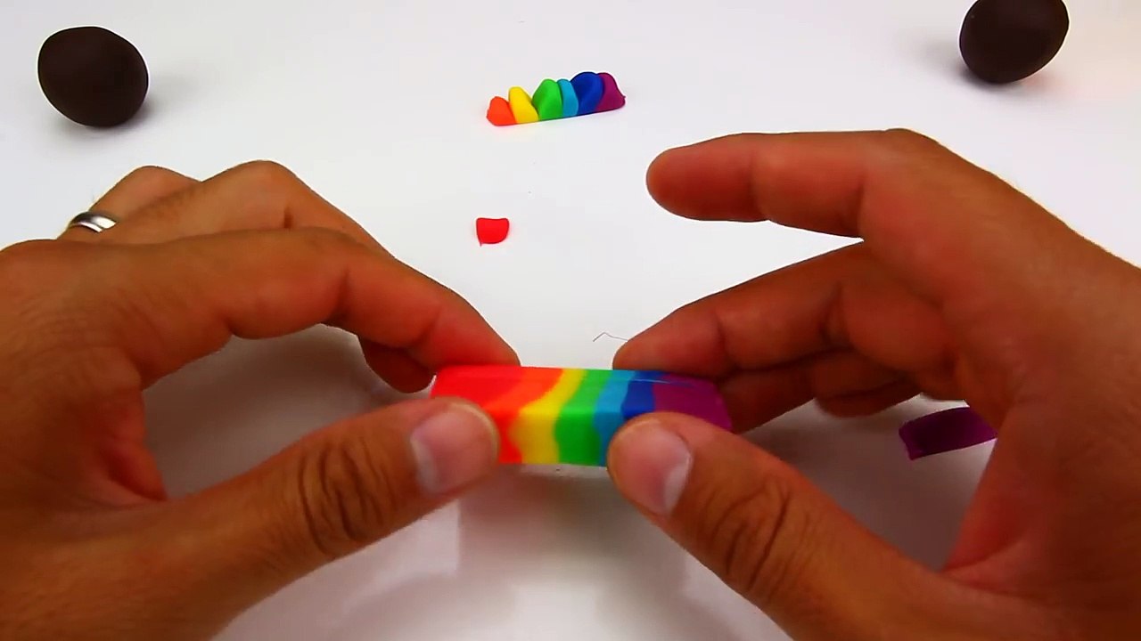 Y crema rosquilla enorme hielo Metro jugar arco iris emparedado súper remolino vídeo Doh |