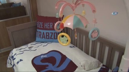 Maviş Ailesi Çocuklarına 'Bordo' Adını Koydu