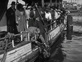 Charlie Chaplin - 1919 - День развлечений (A Days Pleasure)