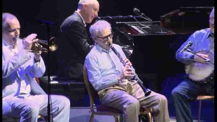 Woody Allen y su banda entusiasman al público de Cap Roig