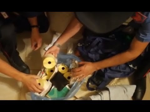 Napoli - 10mila marche da bollo false in casa, arrestata (07.07.17)