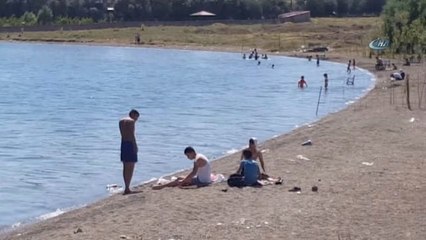 Sıcaktan Bunalan Bitlisliler Van Gölü'ne Akın Etti
