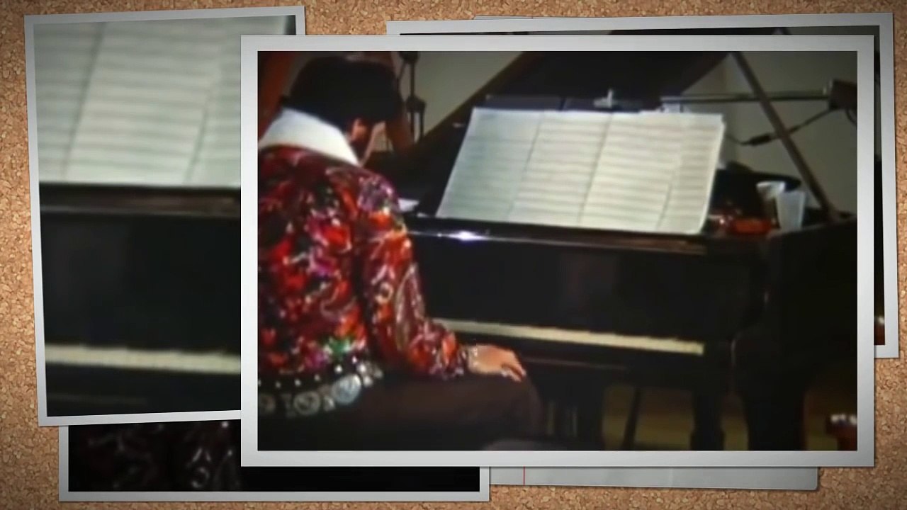 Elvis Aron Presley before his death and Elvis Aron Presley after his death! By Skutnik Michel