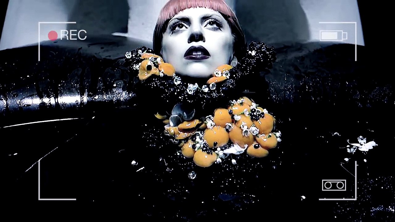 Real Demon Manifests In Lady Gaga Perfect Illusion : Illuminati Exposed