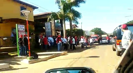 SEGUIDORES DEL TIGRE RAMÍREZ REALIZAN PEGATINA EN CURUGUATY 8 DE JULIO DE 2017