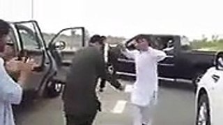 Pakistani Hilarious Dance on GO NAWAZ GO