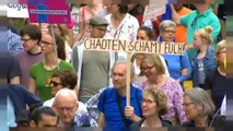 Miles de personas se manifiestan de forma pacífica en Hamburgo