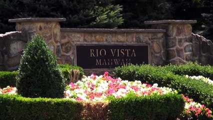 New Jersey Residents Get Surprise Visitors in Backyard