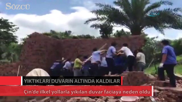 Yıktıkları duvarın altında kaldılar