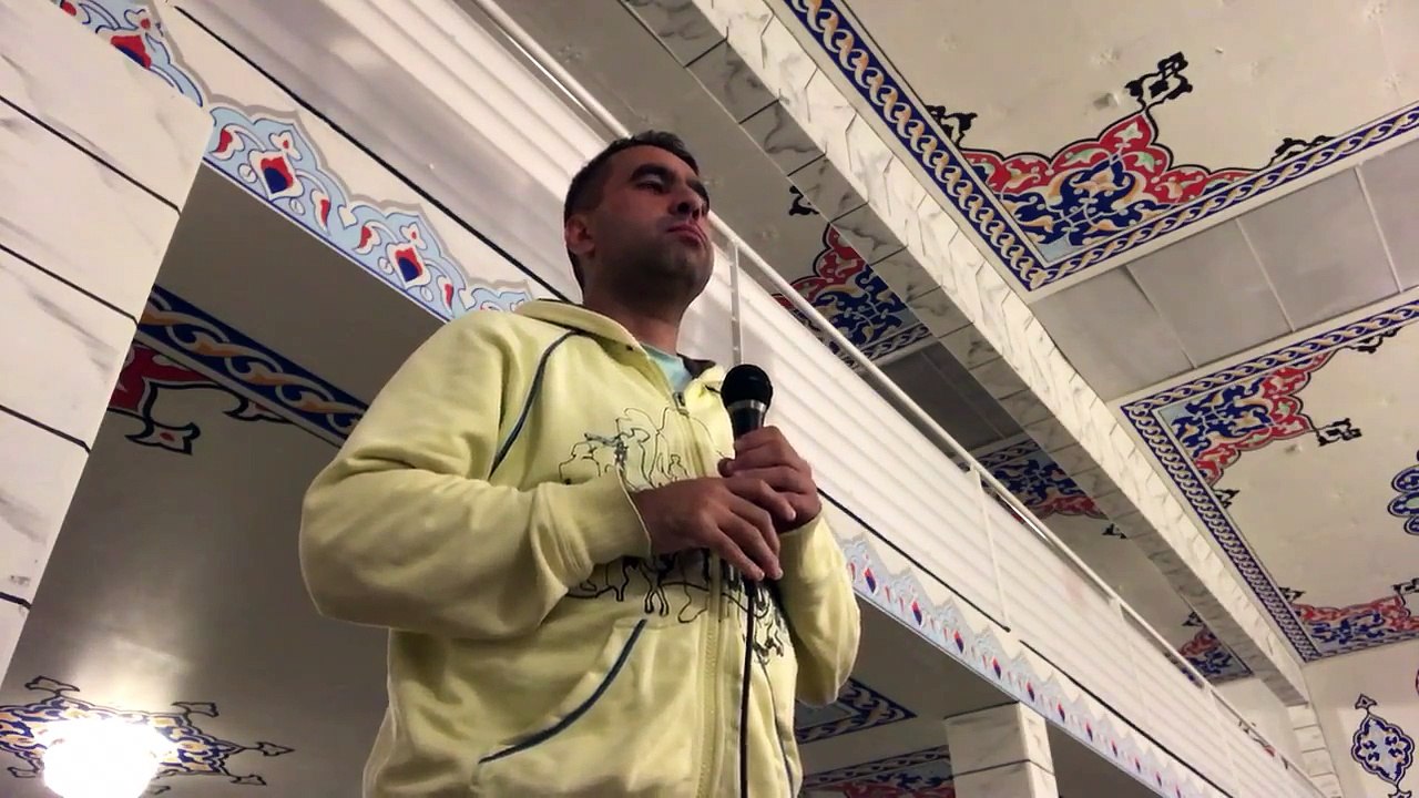 BU EZANI DAHA ÖNCE HIC DINLEMEDINIZ.  ICINIZI TITRETEN YANIK MEDINE EZANI. BU EZANI MUTLAKA DINLEYIN! METIN DEMIRTAS. Azan Madinah mp3. Azan Masjid Nabawi. Azan Madinah Munawwarah SHEIKH ESSAM BUKHARI. Arap makami ezan. Maqam Bayati Medine ezani.