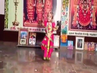 ದೊಡ್ಡವರನ್ನು ನಾಚಿಸುವಂತೆ ನೃತ್ಯ ಮಾಡಿದ್ಲು ಪುಟ್ಟ ಪೋರಿ