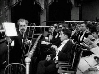 Charlie Chaplin - 1915-11-20 - Вечер в мюзик-холле (A Night in the Show)