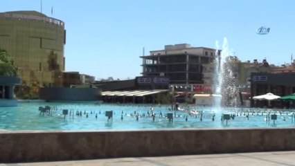 Köylüler Ölmüş Dedelerinin Vasiyeti ile Serinliyor