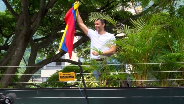 López llama a la movilización tras su salida de prisión