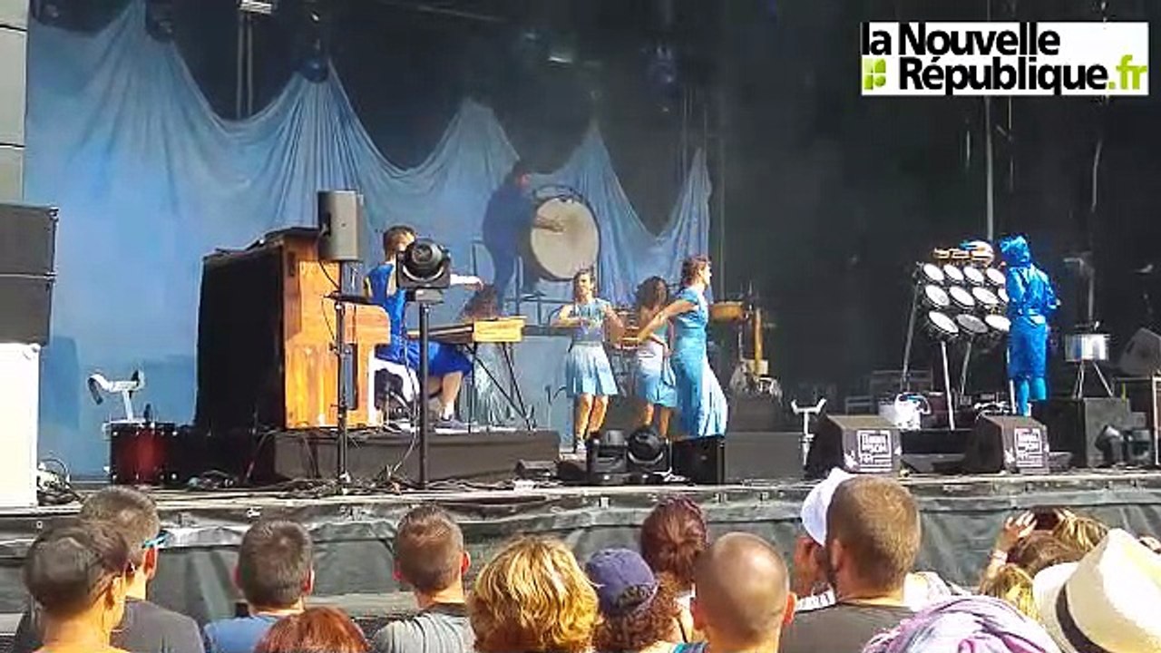 VIDEO. Tours : Camille, Faada Freddy et Gogol Bordello à Terres du son