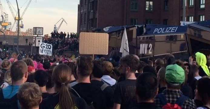 G20 Protesters March Through Hamburg