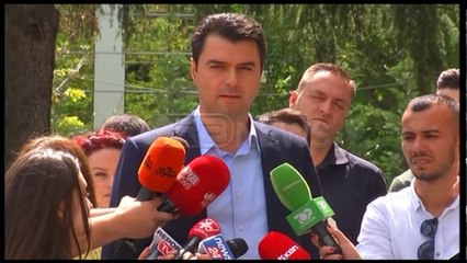 Ora News - Helmimi në miting, Basha: Të zbardhet, nëse nuk ndodh gjunjëzim i shtetit