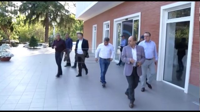 Akuzat e forta të Topallit: Basha zhbëri PD-në. Përdori logon si biznes privat