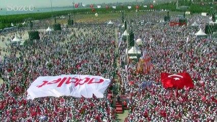 Tải video: Havadan görüntülerle miting alanı