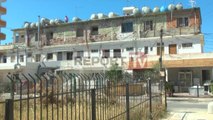 Report TV - Zaptuesit e kabinave të plazhit në Durrës kërkojnë privatizimin e tyre