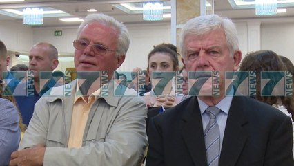 KRYETARI I FRD BAMIR TOPI "OPOZITA ESHTE SHPARTALLUAR" - News, Lajme - Kanali 8