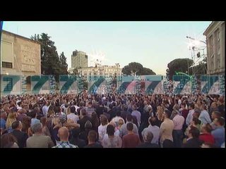 PRESIDENTI NISHANI MBRON MARREVESHJEN PS-PD - News, Lajme - Kanali 8