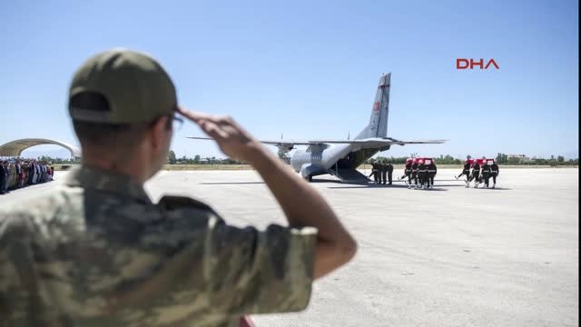 Van Bitlis Valiliği: Hizan'da 2 Askerin Şehit Olduğu Saldırıda 1 Sivil Şoför de Yaralandı