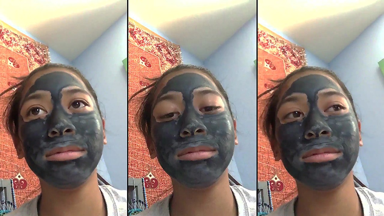 Son chien n'aime pas quand elle porte un masque de visage