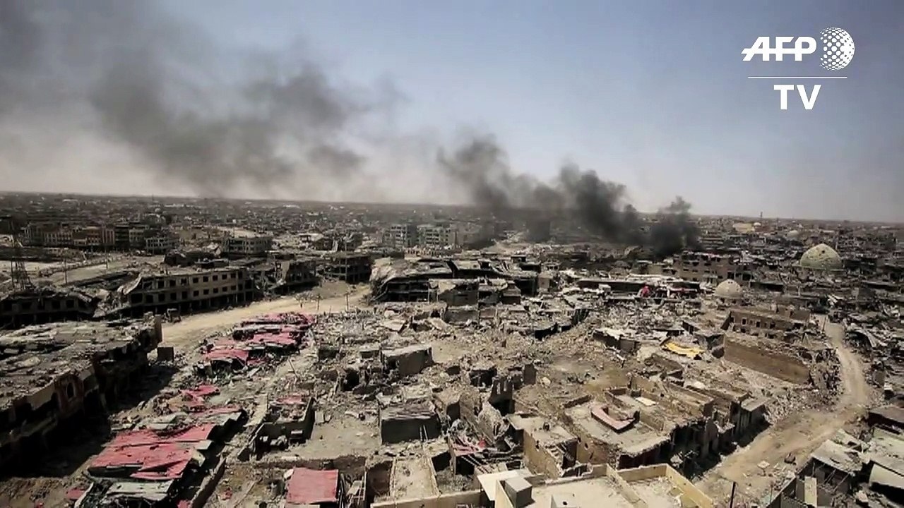 Destruction in Mosul's Old City, as Iraqi PM declares victory