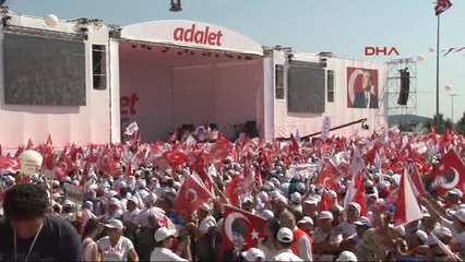 Video herunterladen: Maltepe Miting Alanında Konser Coşkusu