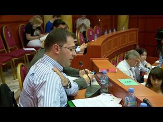 Miratimi i programit buxhetor, debate në Këshillin Bashkiak - Top Channel Albania - News - Lajme