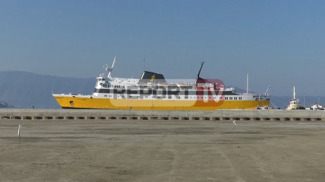 Report TV - Pas 15 ditësh, mbërrin në portin e Vlorës trageti i linjës Vlorë –Brindizi