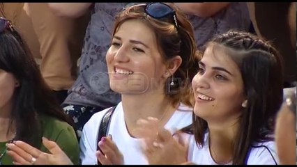 Ora News - Basha: Rama ngriti dy gishtat lart, lufton me Metën për timonin