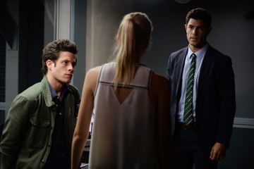 Stitchers Season 3 Episode 5 : Paternis (Full HD)