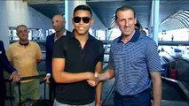 Llega a España el delantero colombiano Muriel, nuevo fichaje del Sevilla