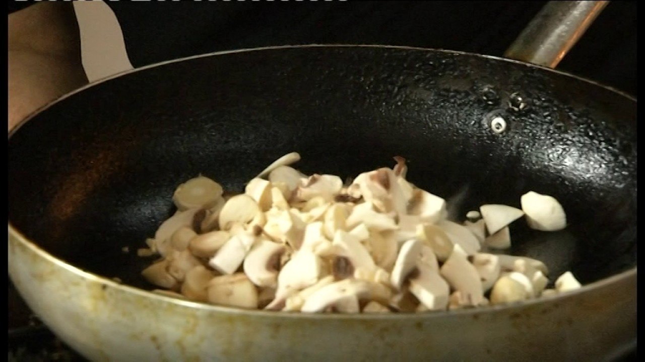 Receta juaj, "Taghlateli me pulë dhe avokado"