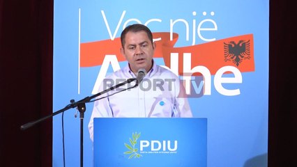 Report TV - Idrizi: Shqiptarët po ikin përditë për shkak të politikës 27-vjeçare