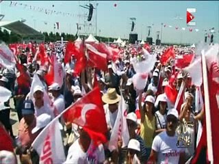 عمرو أديب: لهذا السبب تتجاهل "الجزيرة" المظاهرات ضد أردوغان