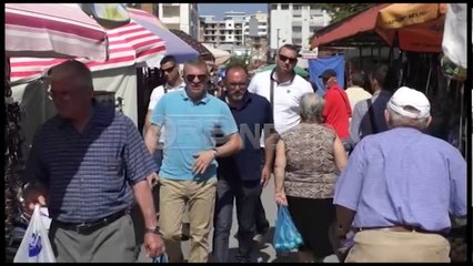 Video herunterladen: Ora News - Një treg si ai i Pazarit të Ri në Tiranë, premtimi i Gjiknurit në Vlorë